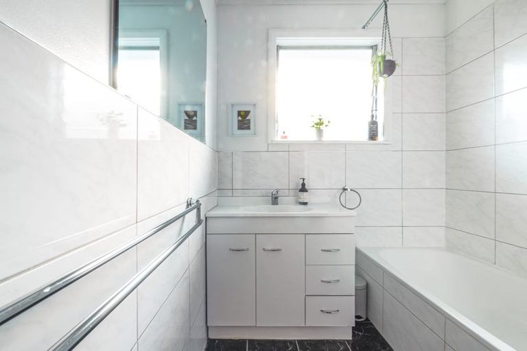 Photo of property in 3 Ngaio Road, Raumati Beach, Paraparaumu, 5032