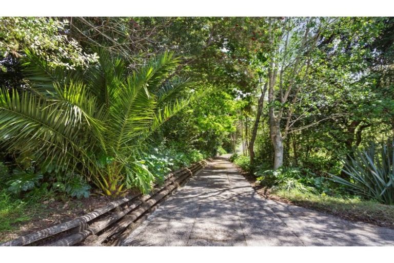 Photo of property in 1 Logan Road, Paeroa, 3600