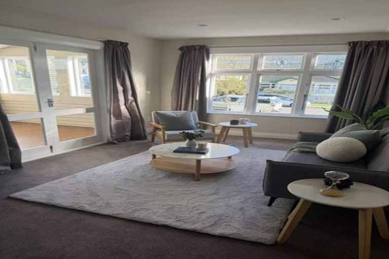 Photo of property in 21 Burrows Avenue, Karori, Wellington, 6012