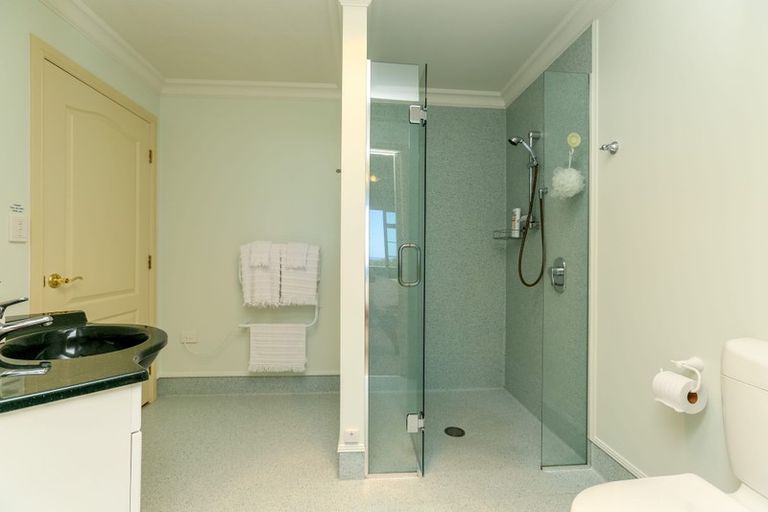 Photo of property in 43b Veale Road, Frankleigh Park, New Plymouth, 4371