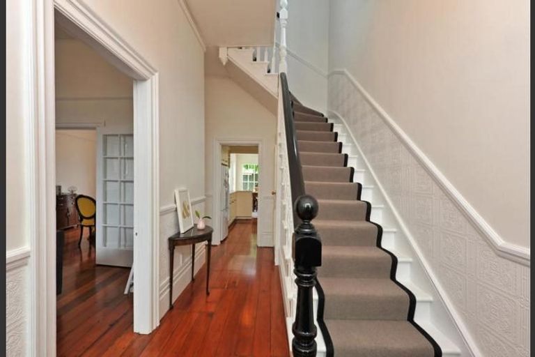 Photo of property in 86 Tinakori Road, Thorndon, Wellington, 6011