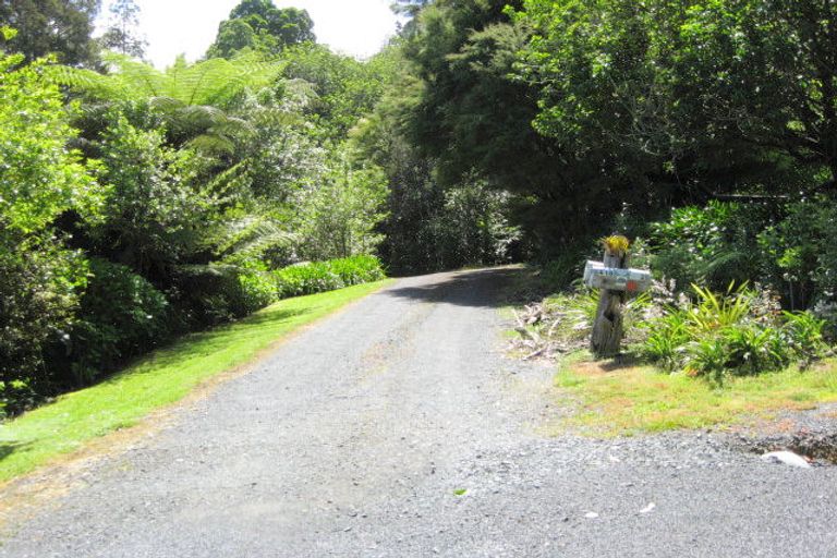 Photo of property in 418 Ponga Road, Opaheke, Papakura, 2584