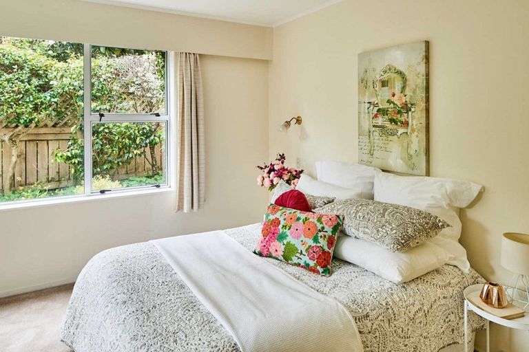 Photo of property in 398 Muritai Road, Eastbourne, Lower Hutt, 5013