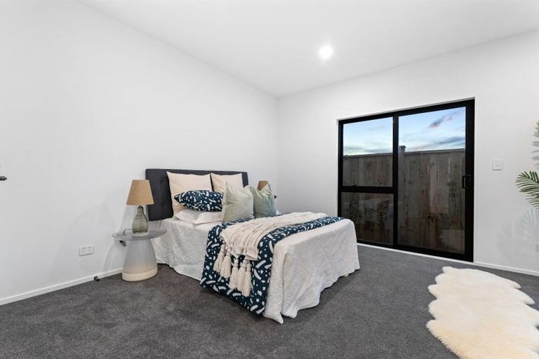 Photo of property in 32 Streamview Way, Long Bay, 0792