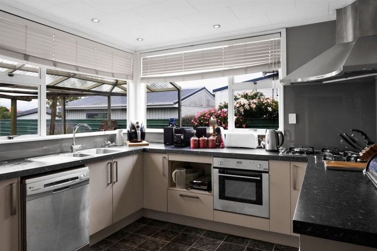 Photo of property in 115 Victoria Street, Hawera, 4610