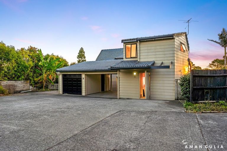 Photo of property in 33 Waipuia Place, Greenhithe, Auckland, 0632