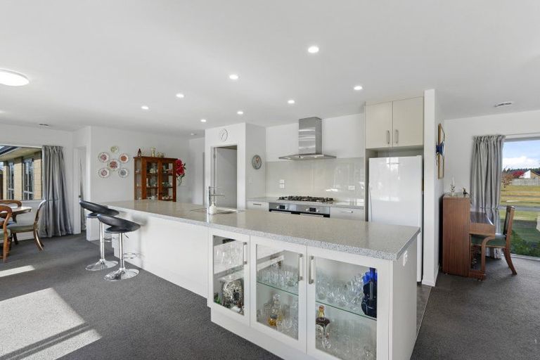 Photo of property in 11 Brampton Drive, West Melton, 7618