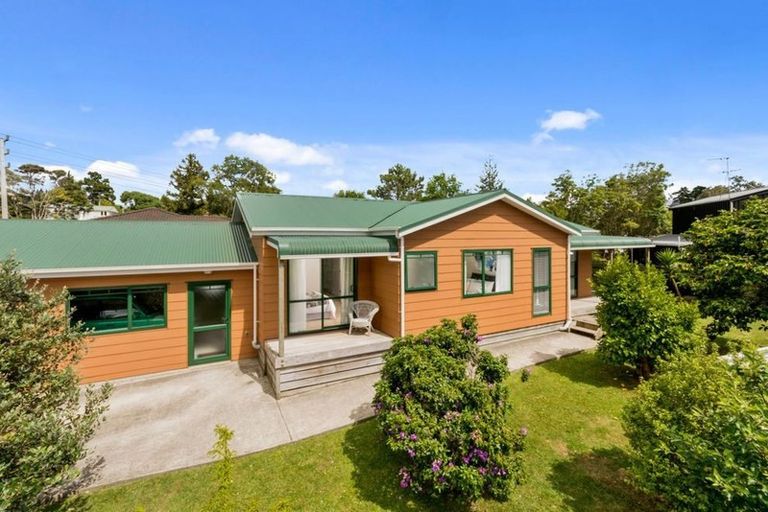Photo of property in 9c John F Kennedy Place, Glen Eden, Auckland, 0602