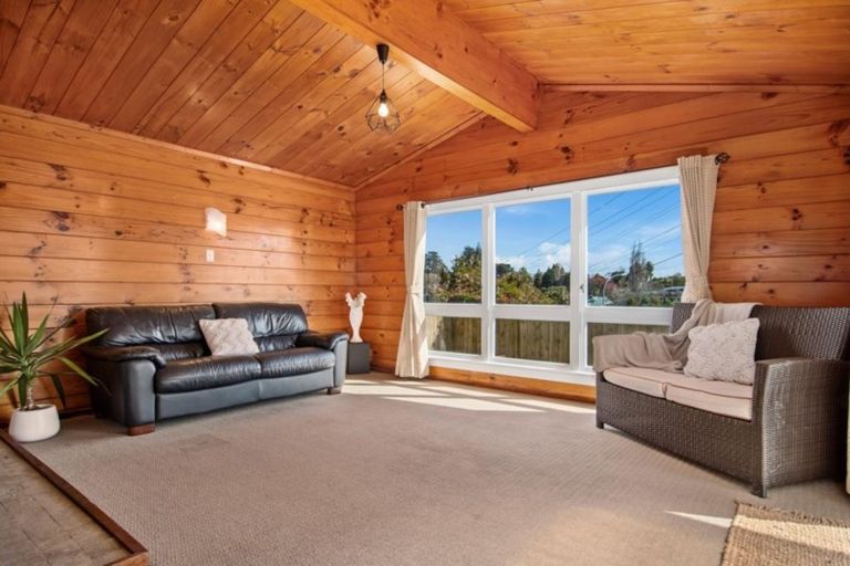 Photo of property in 202 Welcome Bay Road, Welcome Bay, Tauranga, 3112