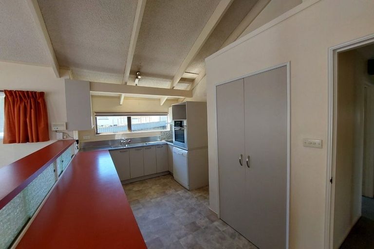 Photo of property in 15 Selwyn Street, Lower Vogeltown, New Plymouth, 4310