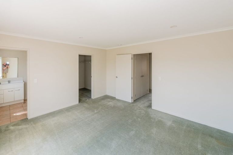 Photo of property in 6/78 Fernhill Way, Oteha, Auckland, 0632