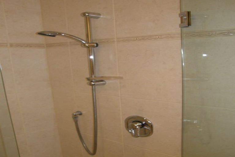 Photo of property in Construction House, 53/80 Kent Terrace, Mount Victoria, Wellington, 6011