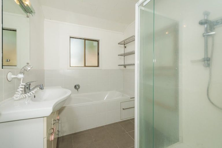 Photo of property in 1/62 Stapleford Crescent, Browns Bay, Auckland, 0630