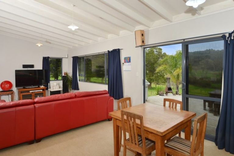Photo of property in 132 Omana Road, Waiotira, 0193