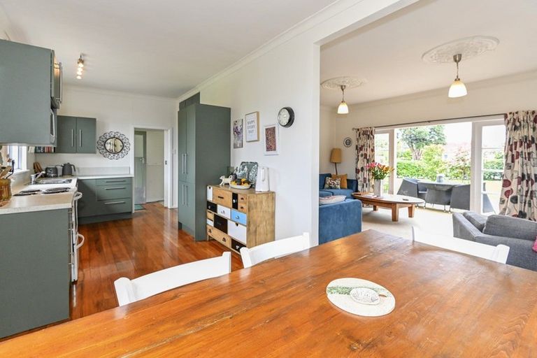 Photo of property in 11 Elizabeth Place, Clive, 4102