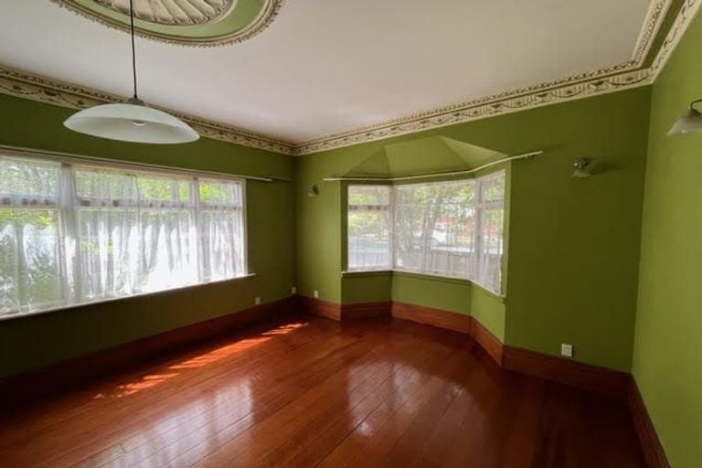 Photo of property in 7 Grove Road, Addington, Christchurch, 8024