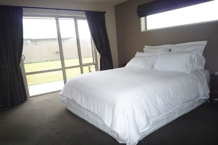 Photo of property in 33 Rembrandt Drive, Rolleston, 7614