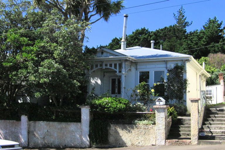 Photo of property in 3 Seddon Terrace, Newtown, Wellington, 6021