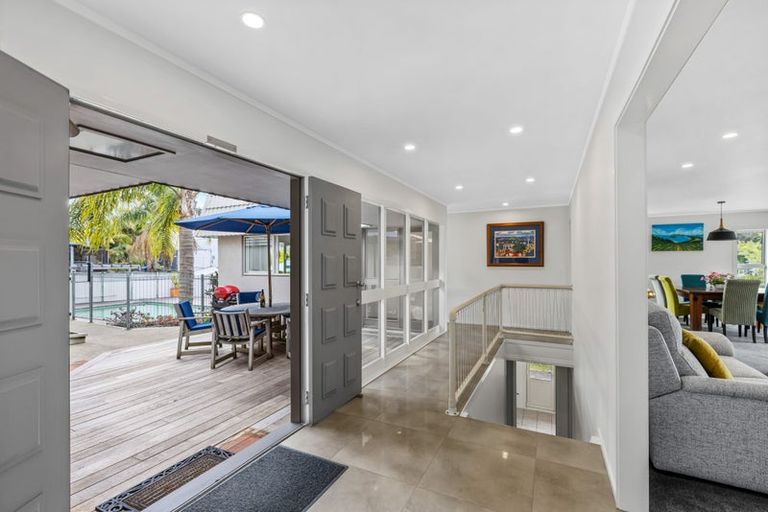 Photo of property in 166 Stapleford Crescent, Browns Bay, Auckland, 0630