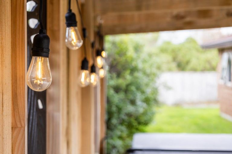 Photo of property in 28 Simpson Crescent, Raumati Beach, Paraparaumu, 5032