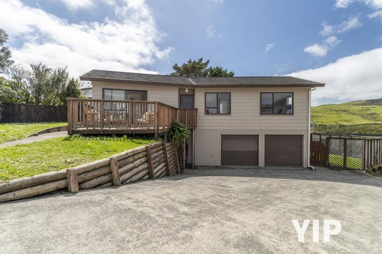 Photo of property in 1/52 Guadeloupe Crescent, Grenada Village, Wellington, 6037