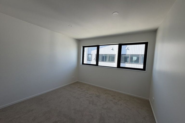 Photo of property in 34b Hyperion Drive, Randwick Park, Auckland, 2105