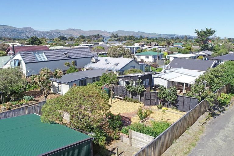 Photo of property in 135 Pine Avenue, South New Brighton, Christchurch, 8062