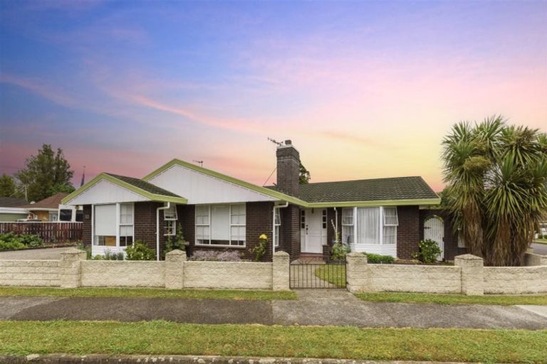 Photo of property in 48 Highbury Drive, Levin, 5510