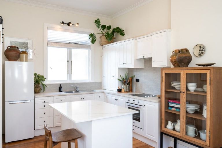 Photo of property in 19 Vigor Brown Street, Napier South, Napier, 4110