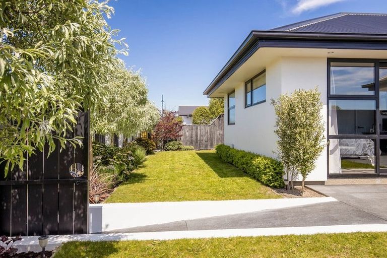 Photo of property in 35 Kahuraki Drive, Pegasus, 7612