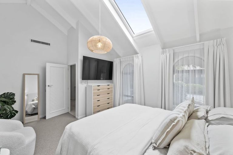 Photo of property in 56 Solway Avenue, Ilam, Christchurch, 8041