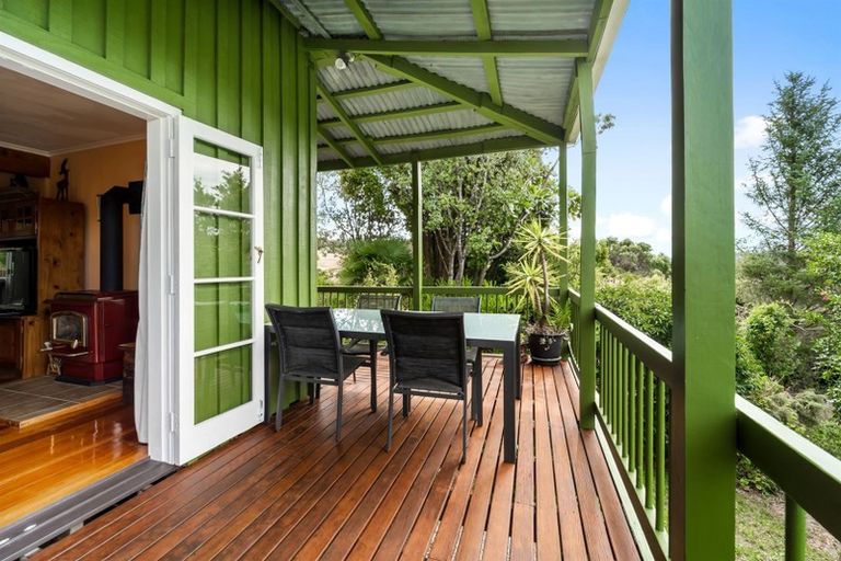 Photo of property in 4 Stillwater Crescent, Stillwater, Silverdale, 0993