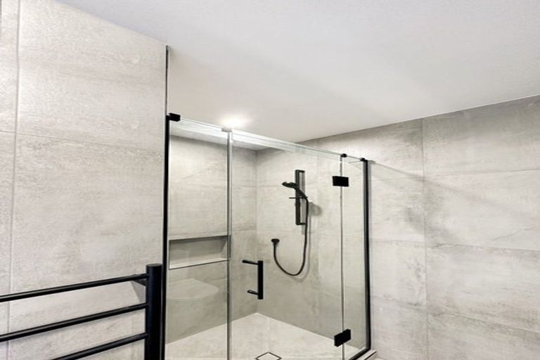 Photo of property in 4/6 Victoria Street, Ebdentown, Upper Hutt, 5018