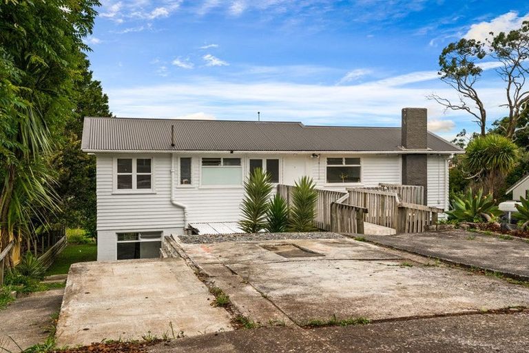 Photo of property in 224 Don Buck Road, Massey, Auckland, 0614