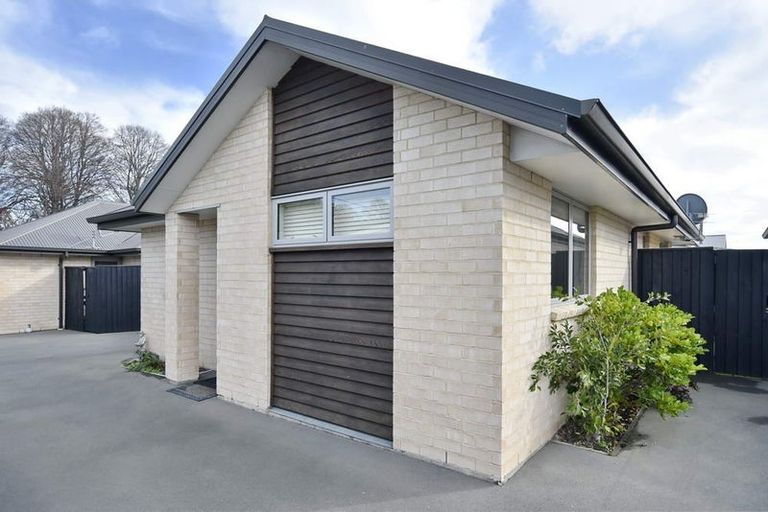Photo of property in 2/58 Sylvan Street, Hillmorton, Christchurch, 8024