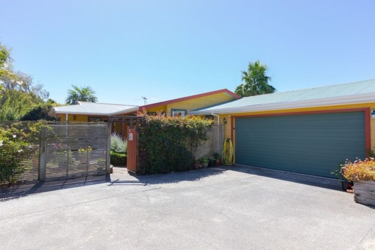 Photo of property in 3a Larch Grove, Paraparaumu, 5032