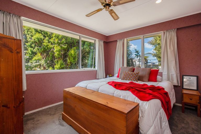 Photo of property in 19 Homedale Street, Pukehangi, Rotorua, 3015