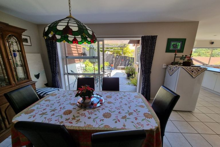 Photo of property in 10 Garden Lane, Torbay, Auckland, 0632