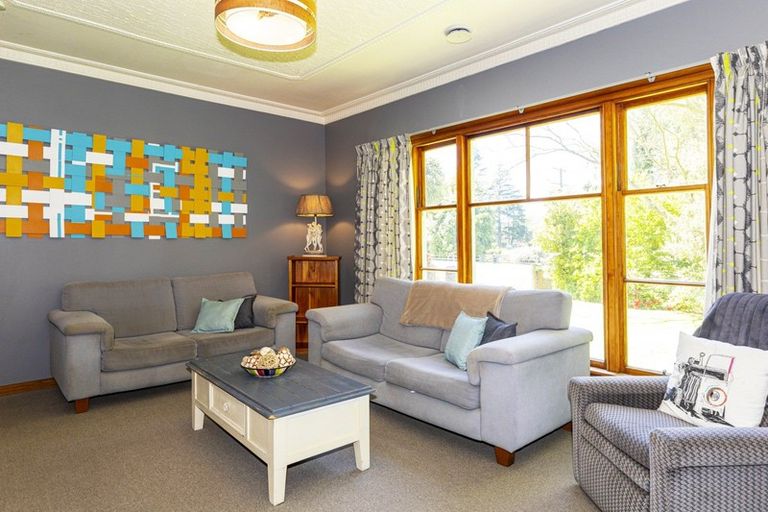 Photo of property in 63 Main North Road, Geraldine, 7930