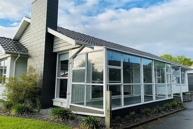 Photo of property in 11 Ansonby Street, Russley, Christchurch, 8042