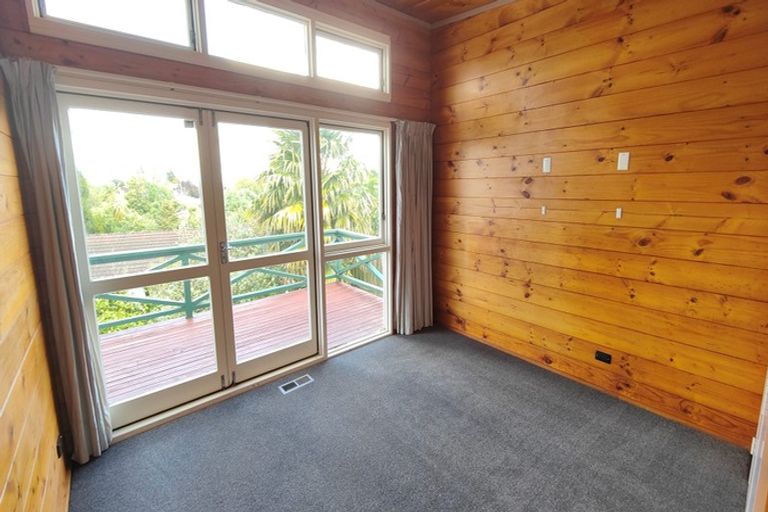 Photo of property in 16 Callard Place, Riverlea, Hamilton, 3216