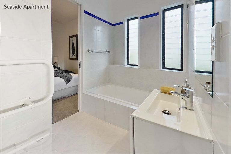 Photo of property in 63a Beresford Street, Bayswater, Auckland, 0622