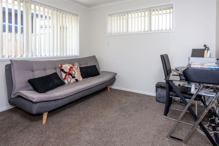 Photo of property in 80 Golden Shore Place, Coromandel, 3506