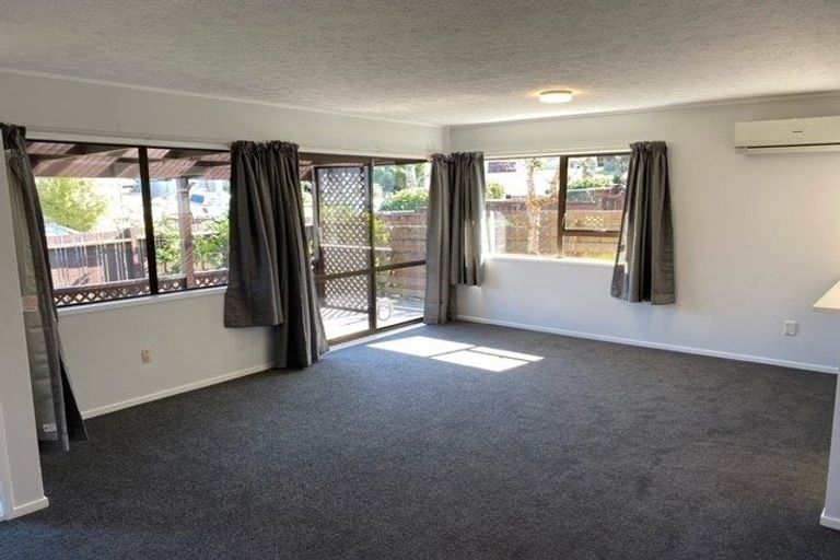 Photo of property in 1/10 Imogene Way, Half Moon Bay, Auckland, 2012