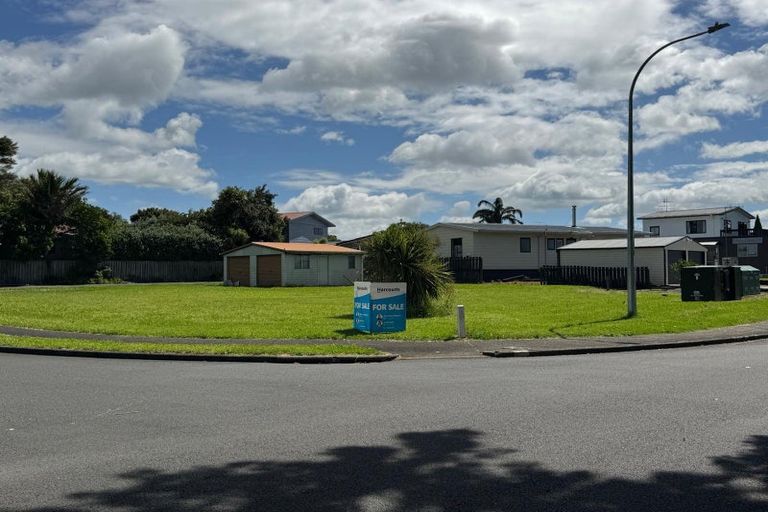 Photo of property in 21 Seaway Road, Clarks Beach, 2122