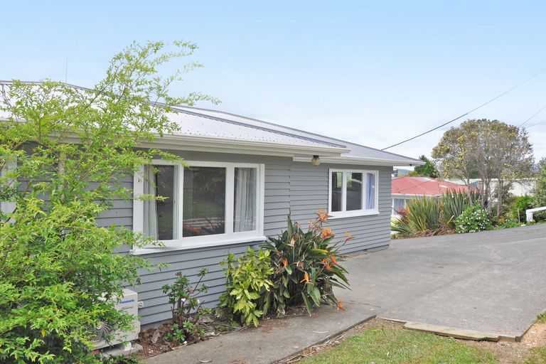 Photo of property in 50 Rodney Street, Howick, Auckland, 2014