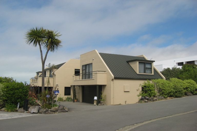 Photo of property in 10 Dunkeld Lane, Redcliffs, Christchurch, 8081