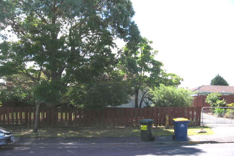 Photo of property in 87 Santiago Crescent, Unsworth Heights, Auckland, 0632