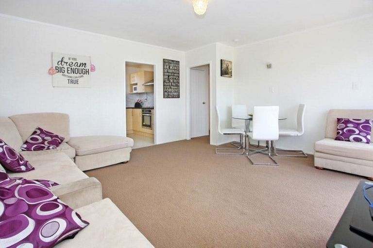 Photo of property in 4/113 Wallace Road, Papatoetoe, Auckland, 2025