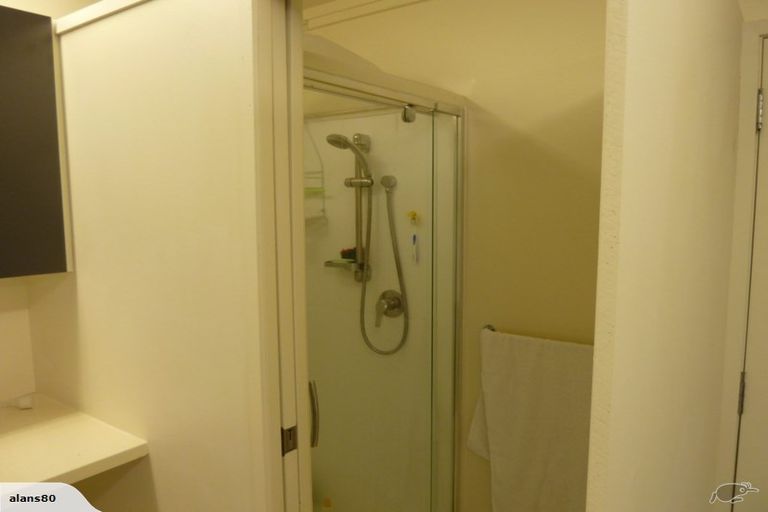 Photo of property in 18b Alexander Street, Cockle Bay, Auckland, 2014